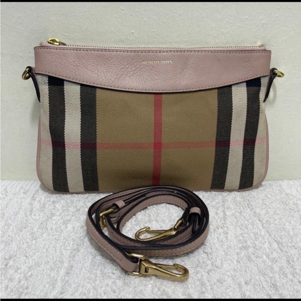 Pre-Loved Burberry House Check Canvas Derby Peyton Crossbody